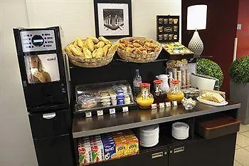 Nemea Appart Hotel Toulouse Aeroport 3*,